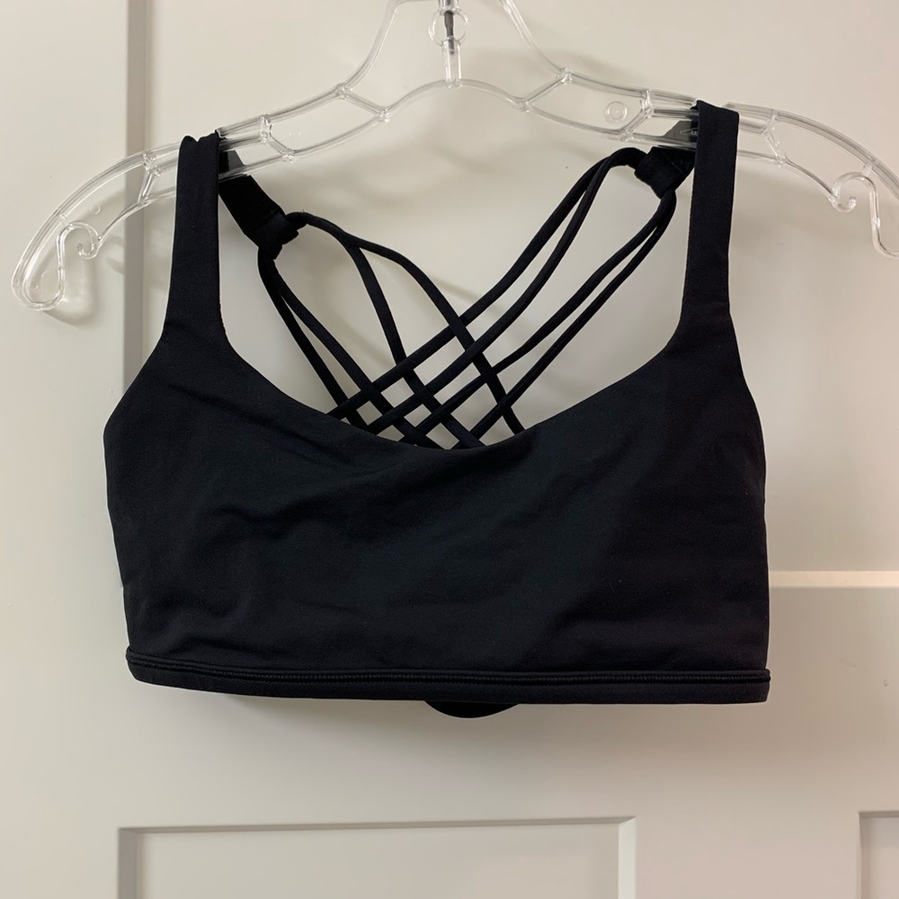 NEVER WORN Lululemon cross back sports bra